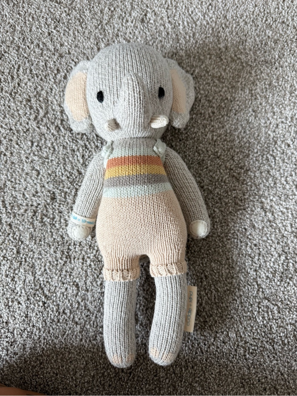 Evan Elephant Cuddle & Kind